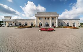 Parisel Palace Centrum Konferencyjno-Wypoczynkowe Klimki Pod Lukowem Hotel Exterior photo