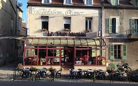 Pub Vauban Terreaux Hotel Avallon Exterior photo