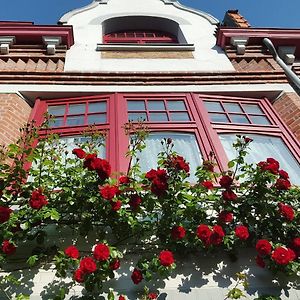 Au Troubadour Bed & Breakfast Lille Exterior photo