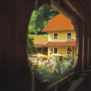 Berggasthof Karlbauer Hotel Lendorf Exterior photo