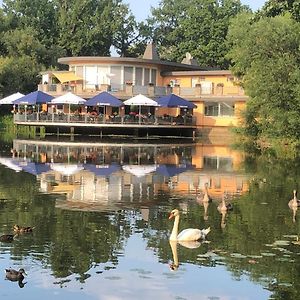 Pension Am See Apartment Torgau Exterior photo