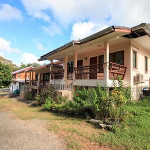 Oyo 75373 Chamil House Hotel Nai Harn Exterior photo