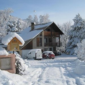 Le Petit Randonneur Bed & Breakfast Briançon Exterior photo