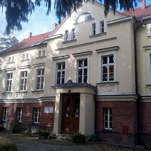 Stado Ogierow Sierakow Hotel Sierakow  Exterior photo