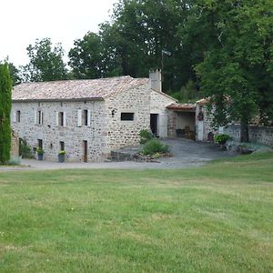 La Fleur De Lys Bed & Breakfast Roussayrolles Exterior photo