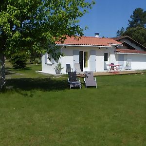 Les Rouges Gorges Bed & Breakfast Lugos Exterior photo