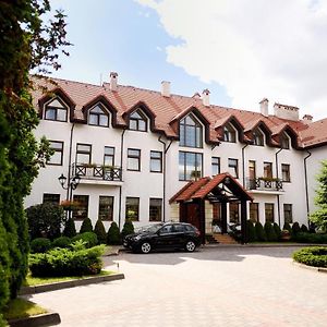 Zoloto Karpat Hotel Strîi Exterior photo