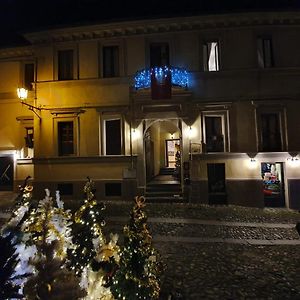 Dimora Del Podesta Bed & Breakfast CastellʼArquato Exterior photo