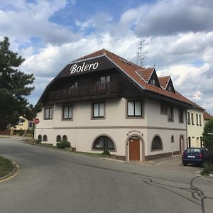 Penzion Bolero Hotel Moravská Nová Ves Exterior photo