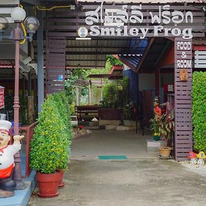 Smiley Frog Apartment Kanchanaburi Exterior photo