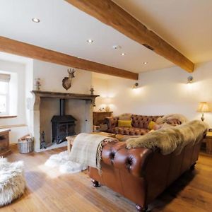 5 Star Cottage On The Green With Log Burner - Dog Friendly Austwick Exterior photo