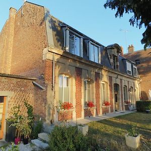 Chambres D'Hotes Noir Lion Péronne Exterior photo