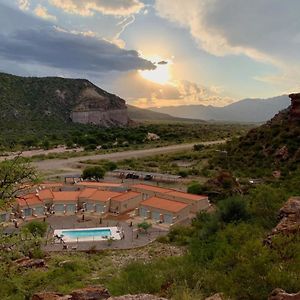 El Chiflon Posta Pueblo Hotel Exterior photo