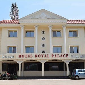 Royal Palace Hotel Karād Exterior photo