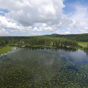 Ten-Ee-Ah Lodge & Campground Lac La Hache Exterior photo