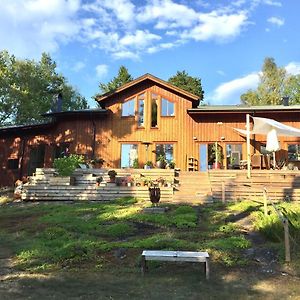 Wonderful Wooden House Next To Lake And Stockholm Archipelago Saltsjo-Boo Exterior photo