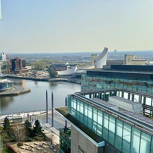 Media City Salford Quays Apartment Manchester Exterior photo