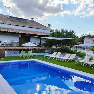 Los Laureles Casa Rural Guest House Urda Exterior photo