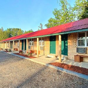 Moosewood Inn Saint Ignace Exterior photo