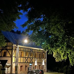 Penzion Stara Skola Hotel Vikantice Exterior photo