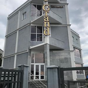 Отель-Ресторан “Le Grand” Jîtomîr Exterior photo