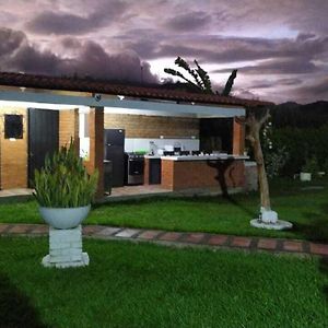 Inviting 14-Bed Villa In Toro Valle Del Cauca Exterior photo