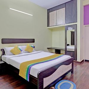Itsy Hotels Guru Comforts Bangalore Exterior photo