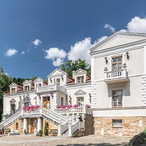 Palac Tarnowskich Hotel & Restauracja & Spa Ostrowiec Świętokrzyski Exterior photo