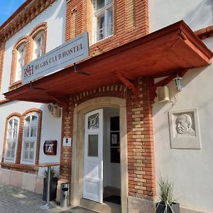 Rugby Club Hostel Strigoniu Exterior photo