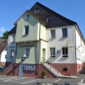 Landhotel Zum Niestetal Kassel Exterior photo