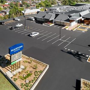 Blacktown Tavern Hotel Exterior photo