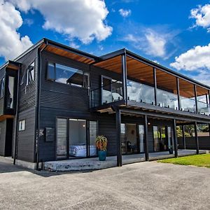 Boulevard Beauty - Langs Beach Holiday Home Exterior photo