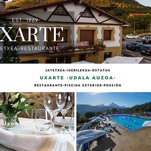 Uxarte -Alojamiento, Restaurante Y Piscinas Hotel Arrasate/Mondragon Exterior photo