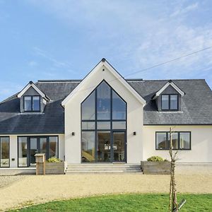 All Views Villa Bridport Exterior photo