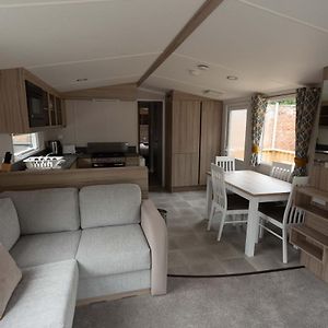 The Salmon Van - Beautiful, luxury static caravan Aberlour Exterior photo