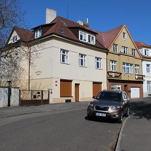 Pension Hanspaulka Hotel Praga Exterior photo