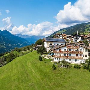 Gasserhof Garni & Apartment Schenna Exterior photo