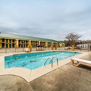 Days Inn By Wyndham Atmore Exterior photo