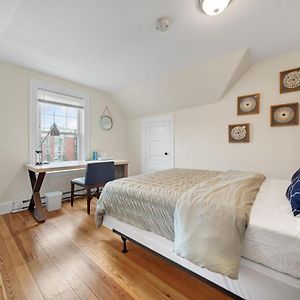 5Br 2Bh Bright & Spacious Apt In Brighton Apartment Boston Exterior photo