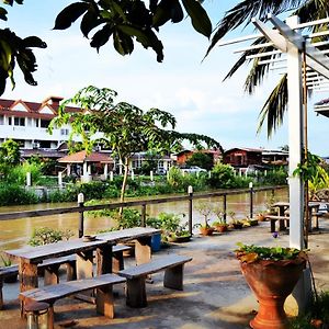 บ้านชมจันทร์ Phra Nakhon Si Ayutthaya Exterior photo