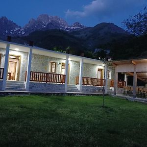 Buni Shqipes Villa Theth Exterior photo
