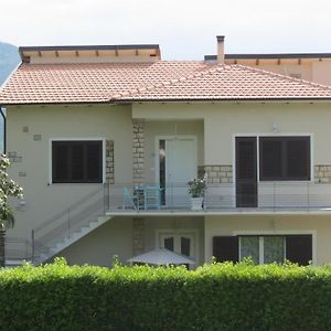 Casa Vacanze “Bouganville” loc Avane Pisa Vecchiano Exterior photo