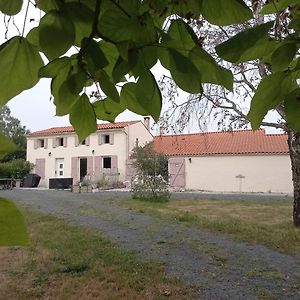 Gîte cocooning au cœur de la nature Cabariot Exterior photo