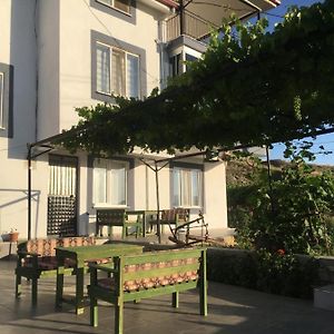 Salda Goelue Sagiroglu Apart Bed & Breakfast Gokce Exterior photo