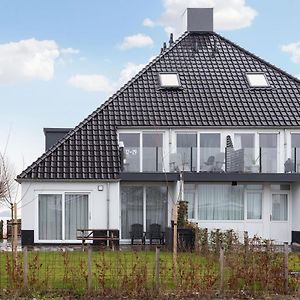 Modern Flat At The Sneekermeer Lake Apartment Offingawier Exterior photo