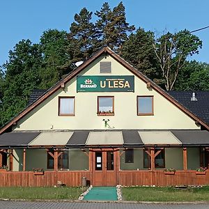 Restaurace A Penzion U Lesa Hotel Havířov Exterior photo