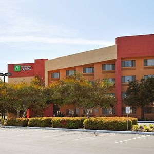 Holiday Inn Express Hotel Union City San Jose, An Ihg Hotel Exterior photo