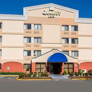 Quality Inn Spring Valley - Nanuet Exterior photo