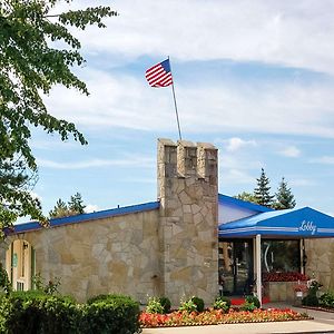 Rodeway Inn Madison Heights Exterior photo