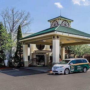 Quality Inn & Suites Lexington Exterior photo